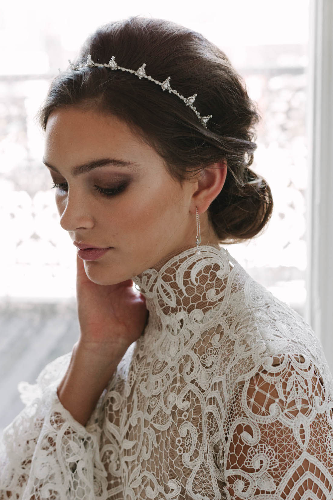 Buy SENECIO Bridal Wedding Floral Crown Luxury Tiara Pearls Beauty Crystal  Chic Headband Hair Clip Comb Online at Best Prices in India - JioMart.
