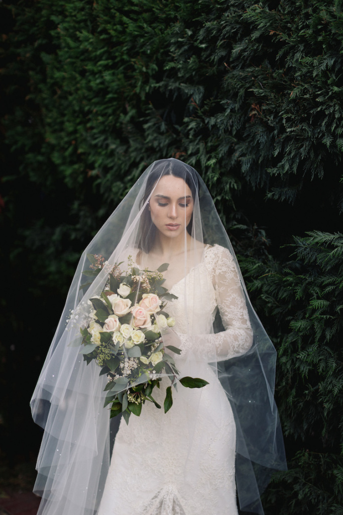 Wedding veils with crystals for the enchanted bride - TANIA MARAS ...