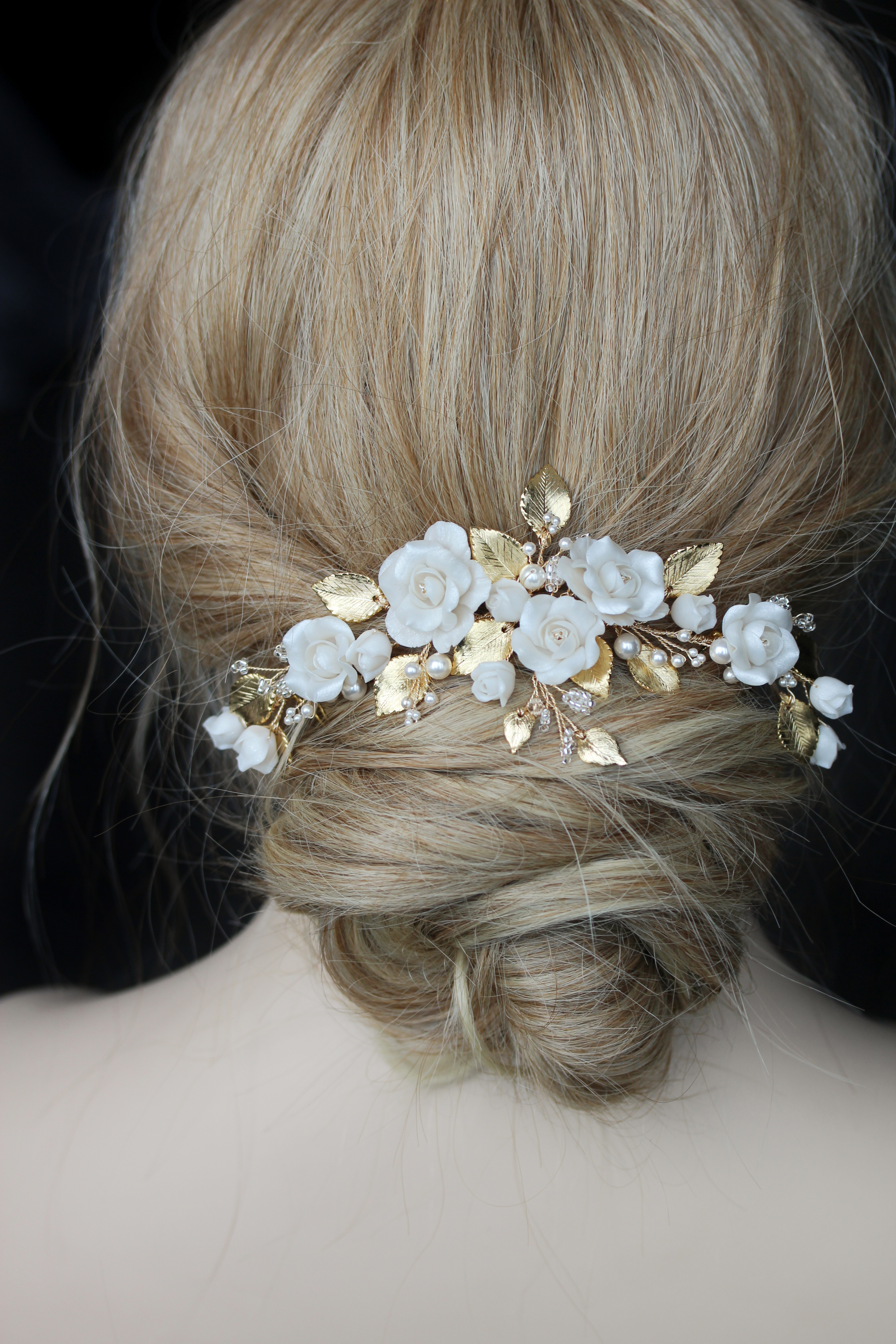 Hydrangea Bridal hair comb, Flower selling Wedding hair comb, Flower Bridal headpiece, Wedding headpiece, Bridal hair piece, Gold leaf hair