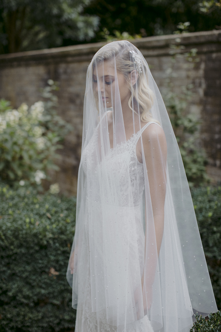 bridal veils with crystals