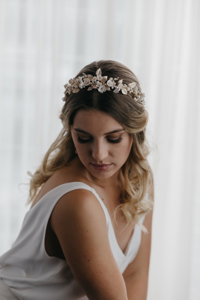 Perfectly Pale | A soft gold wedding crown for Daniela