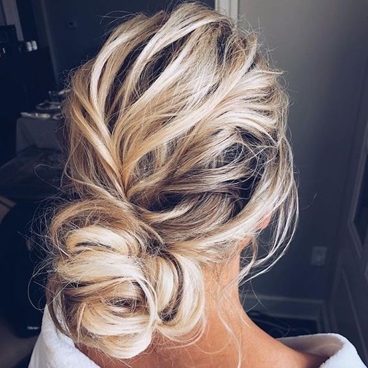 25+ Prettiest Ways To Add The Charm of Pearls To Your Bridal Hairstyle |  WeddingBazaar