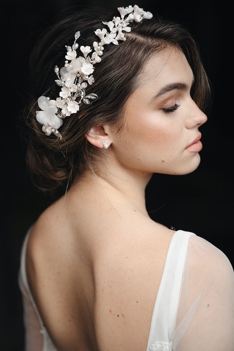 12 Wedding Hair Accessories for Every Type of Bride - Stunning Bridal  Hairpieces
