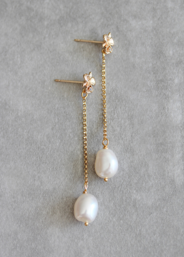 Bella Pearl Drop Earrings 1