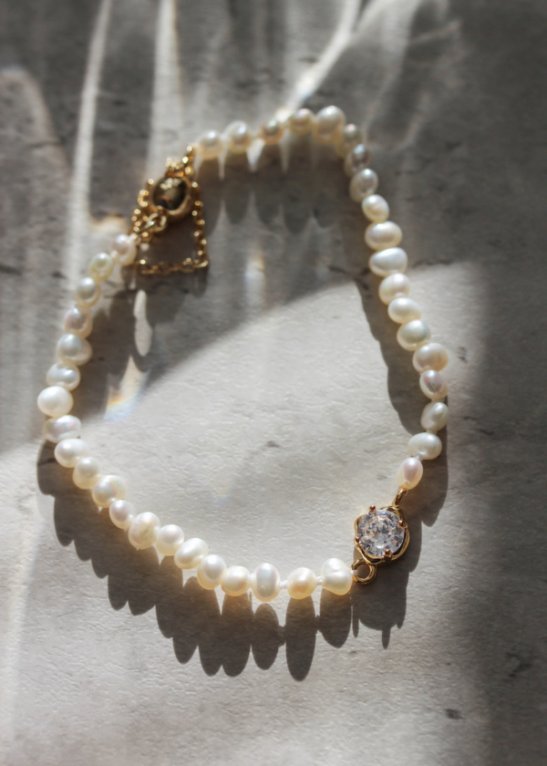 Hera Crystal Pearl Bracelet 7