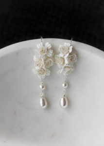 Amaris Pearl Bridal Earrings 2.jpg