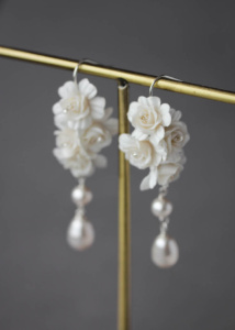 Amaris Pearl Bridal Earrings 3.jpg