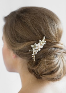 Aries Pearl Bridal Hair Comb 2.jpg