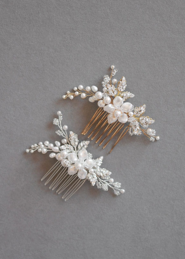 Aries Pearl Bridal Hair Comb 3.jpg