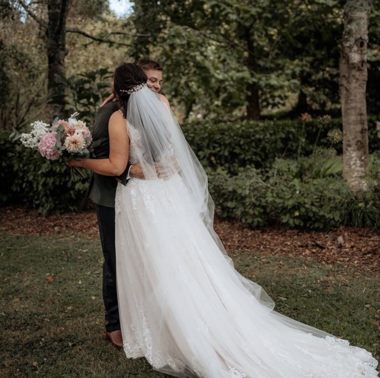 Bride Hanna Wears Lyric Headpiece.jpg