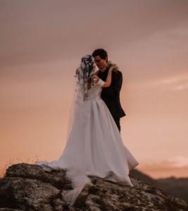 Bride Stacey Wears Riviera Veil 2.jpg