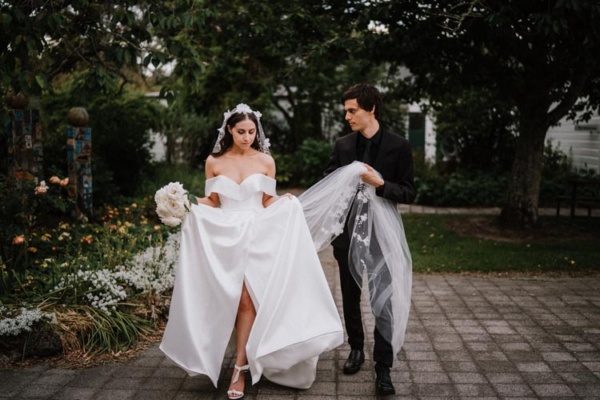 Bride Stacey Wears Riviera Veil 5.jpg