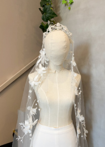 Dolce Crystal Wedding Veil 5.jpg