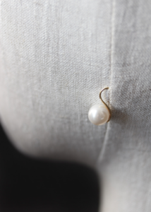 Ellis Pearl Earrings 4.png