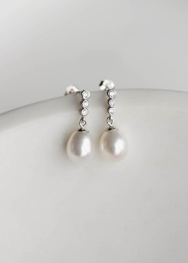 Lilian Pearl Bridal Earrings 1.jpg