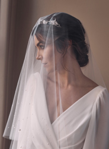 Lumiere Fingertip Veil With Pearls 9.jpg