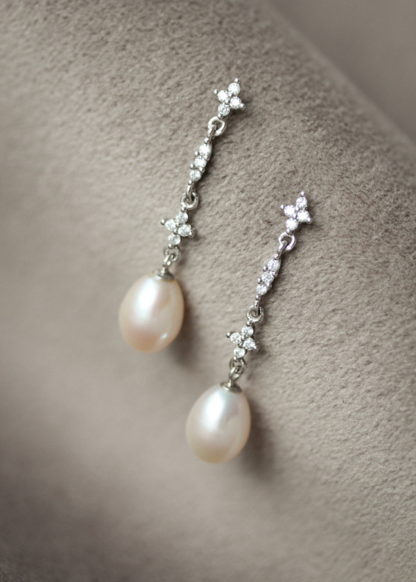 Montpellier Pearl Bridal Earrings 4.jpg