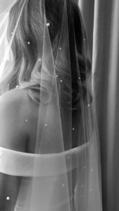 Nadia Long Pearl Bridal Veil 16.jpg