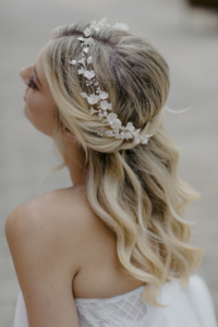 Wildermere Champagne Wedding Headpiece 12.jpg