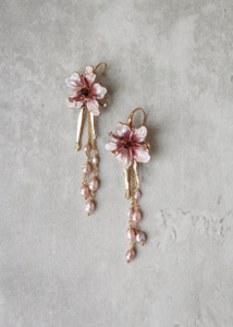 Aria Mauve Pearl Earrings 5