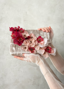 Jardin Velvet Flower Clutch 2