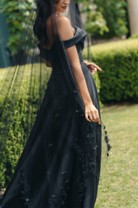 Luna | Black Wedding Veil 2