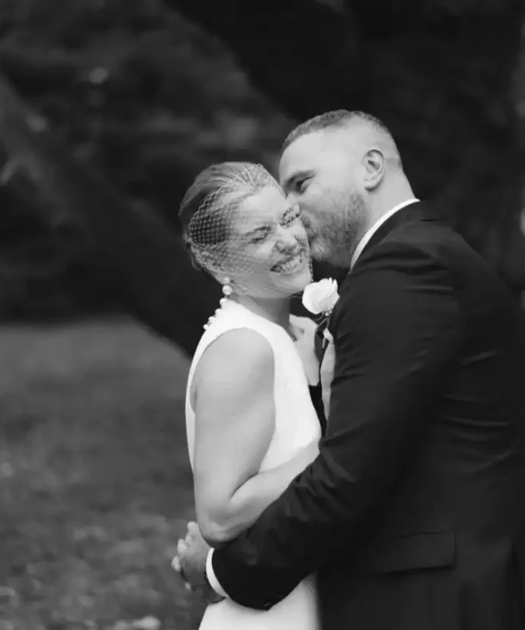 20 Bride Amy Wears Parker Birdcage Veil 1 768x1024