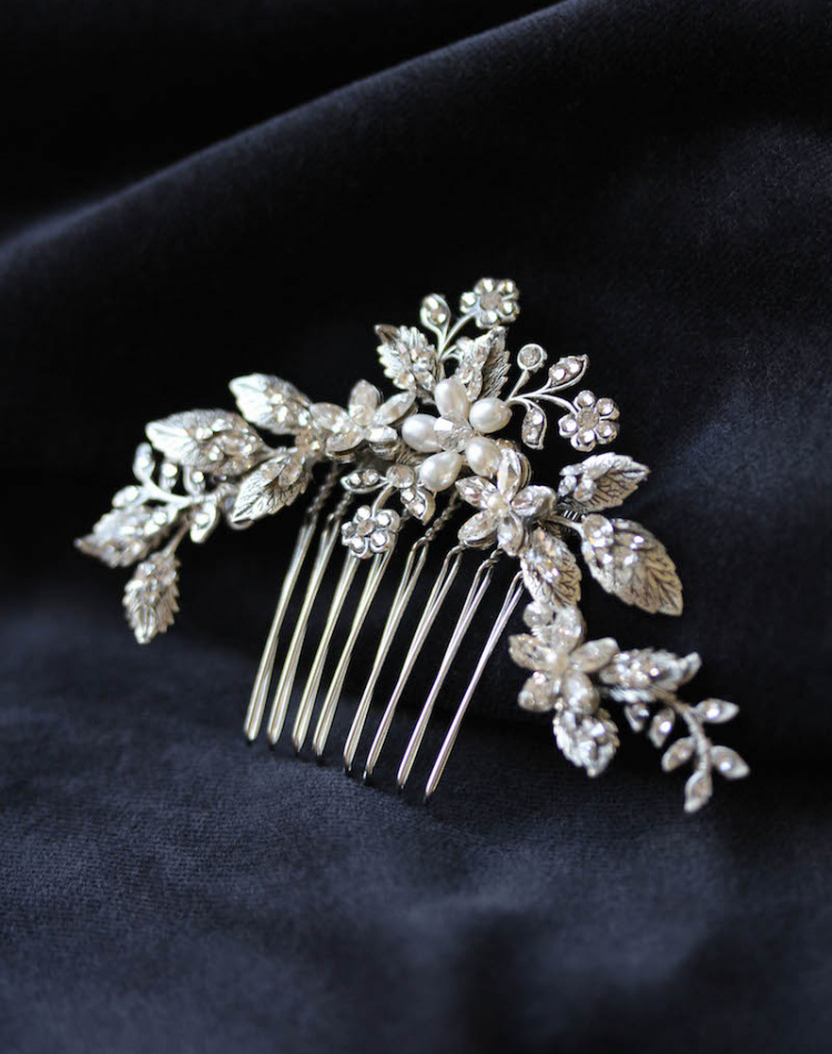 Artemis Silver Crystal Side Comb 10.jpg