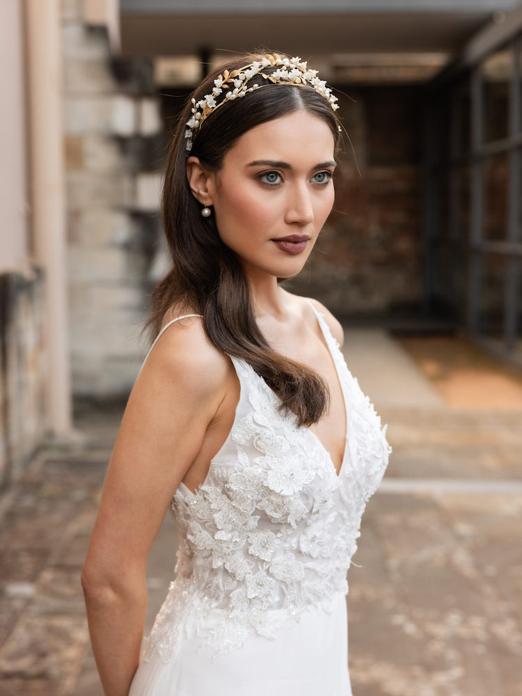 BELLFLOWER Lily of the Valley bridal crown 2