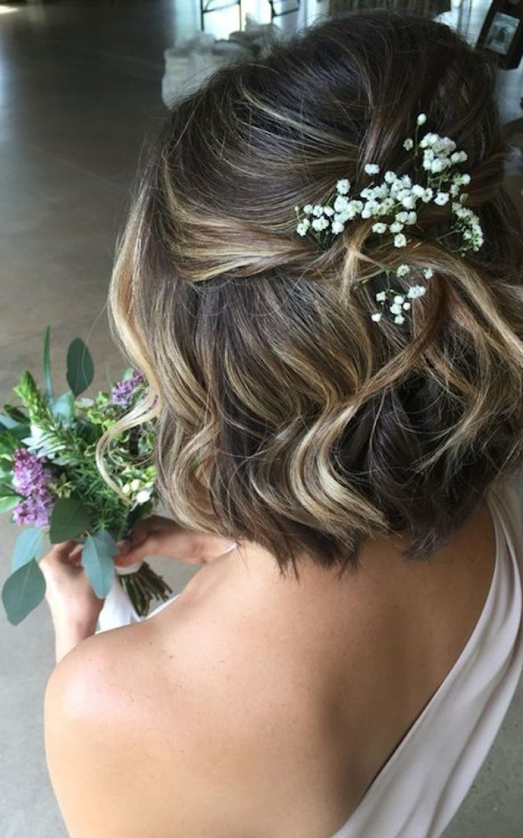 Beautiful Bridesmaids Hairstyles Half Up Half Down 2