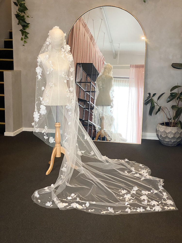 Bespoke For Annis Riviera Veil With Leaf Train 8