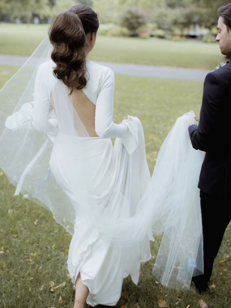 How To Bustle A Wedding Veil 2