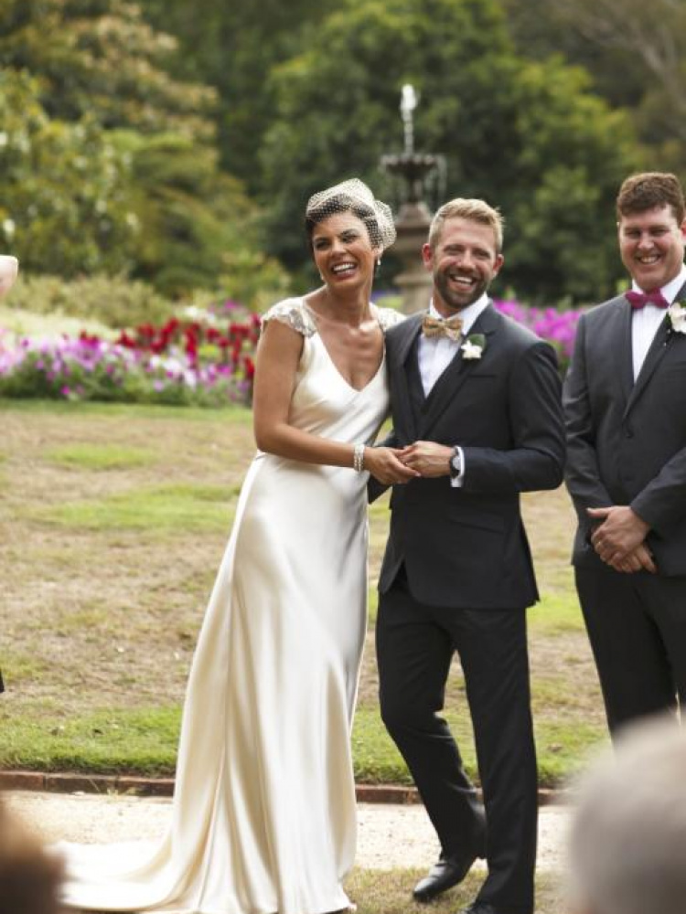 Bride Annie Wearing Abbey Birdcage Veil 3.jpg