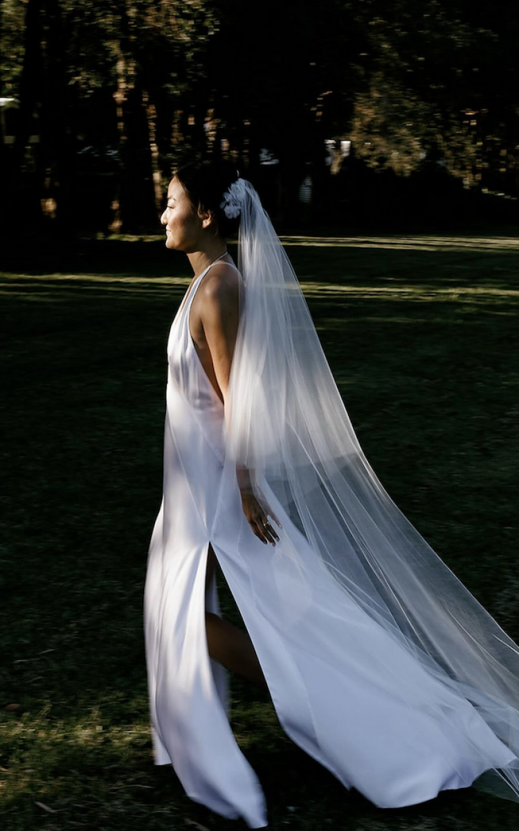 Bride Emma Wears Rosa Hair Pins + Mira Veil 5