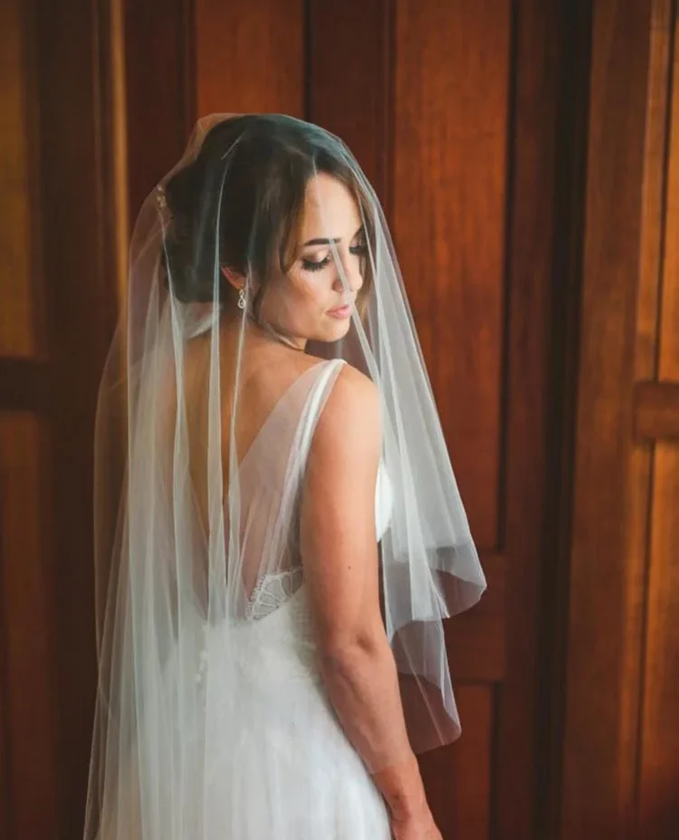 Bride Jadana Marion Headpiece And Rosella Chapel Veil 2 Scaled