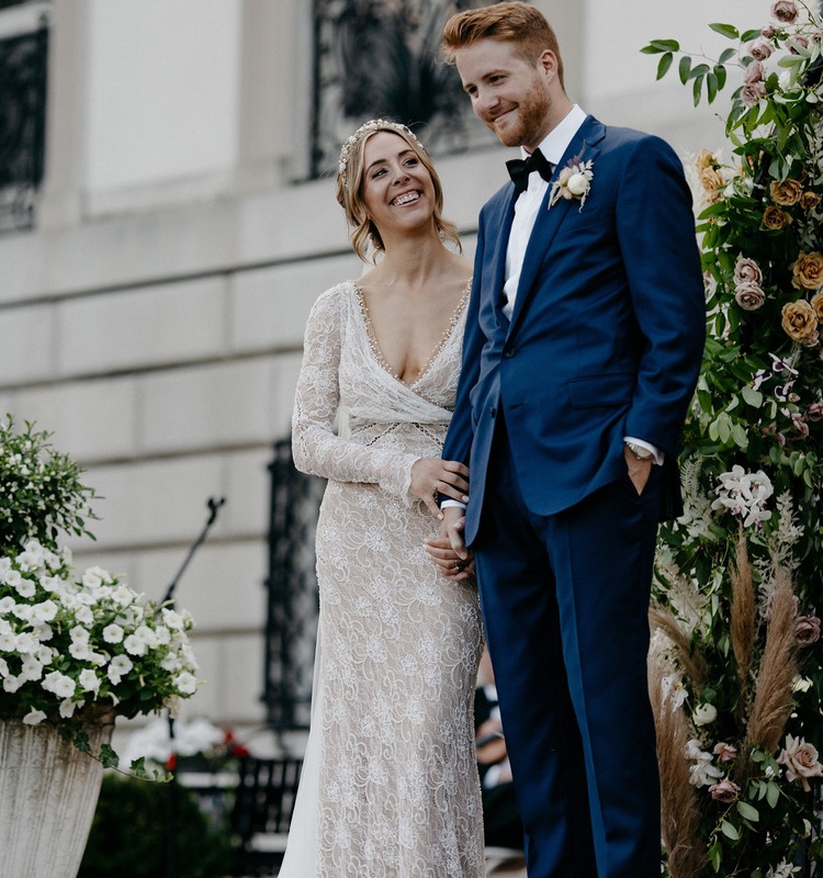 Bride Olivia Wears Tempest Marais 8.jpg