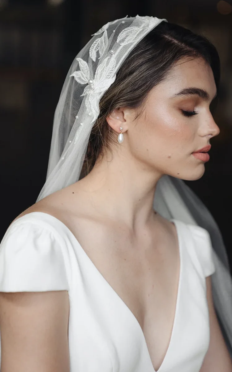 Lady Laurel Juliet Cap Veil 1