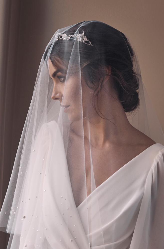 Lumiere Fingertip Veil With Pearls 9.jpg