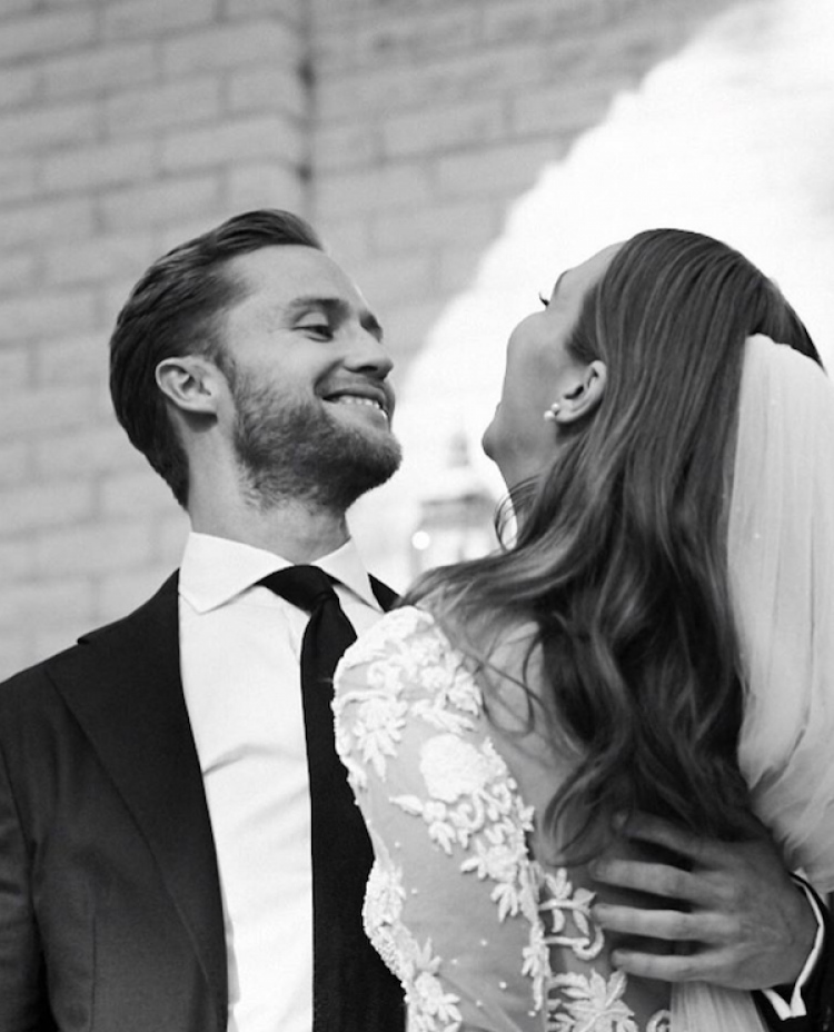 Long Wavy Hair With Wedding Veil