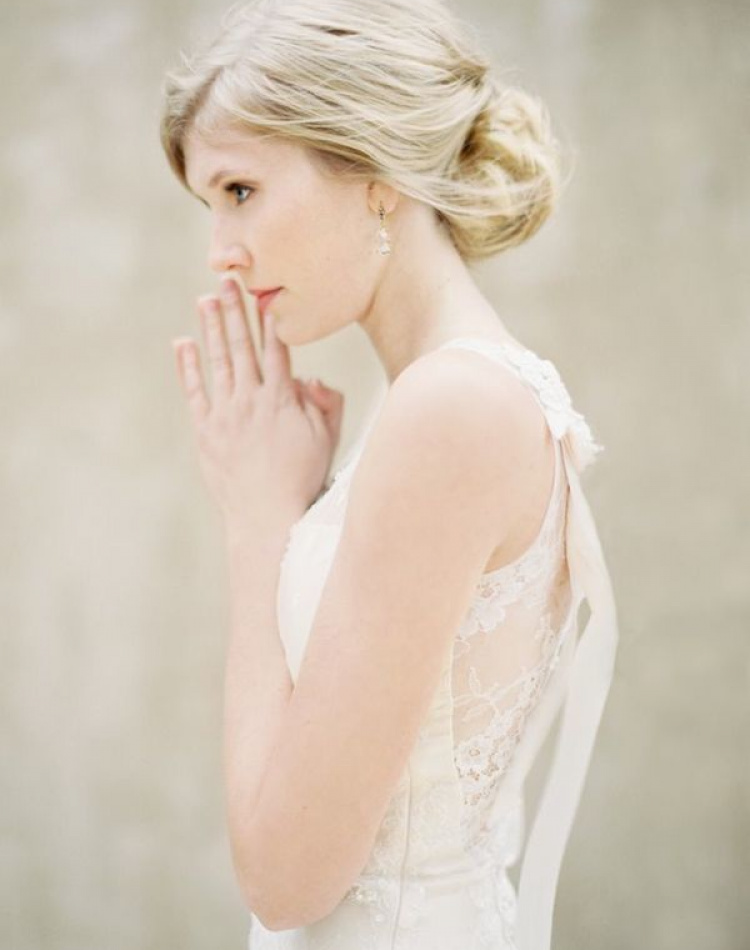 Low Set Bridal Updo.jpg