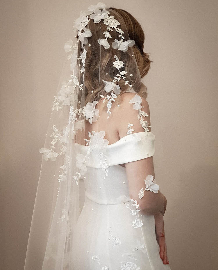 Riviera Lace Wedding Veil 4.jpg