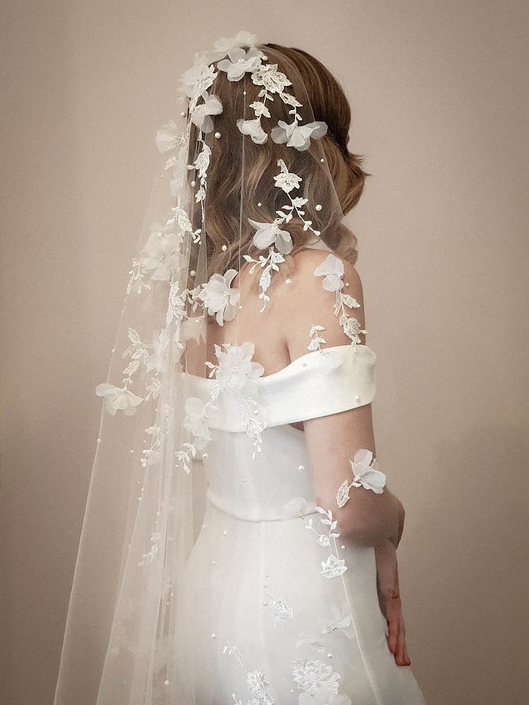 Riviera Lace Wedding Veil 4.jpg