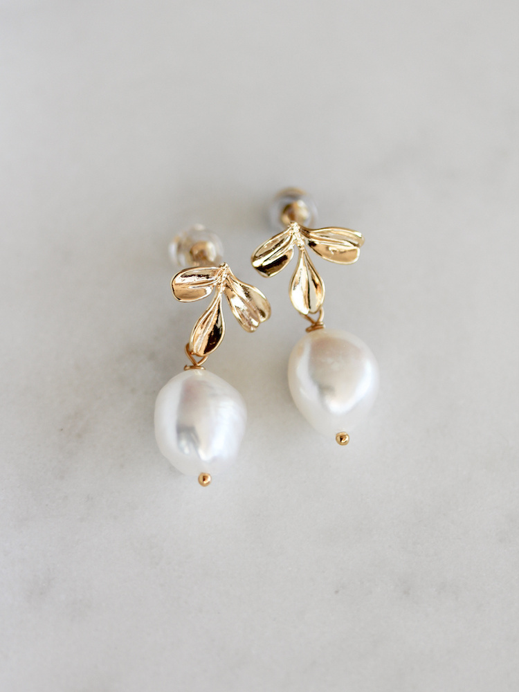 Seychelles Pearl Earrings 1.jpg