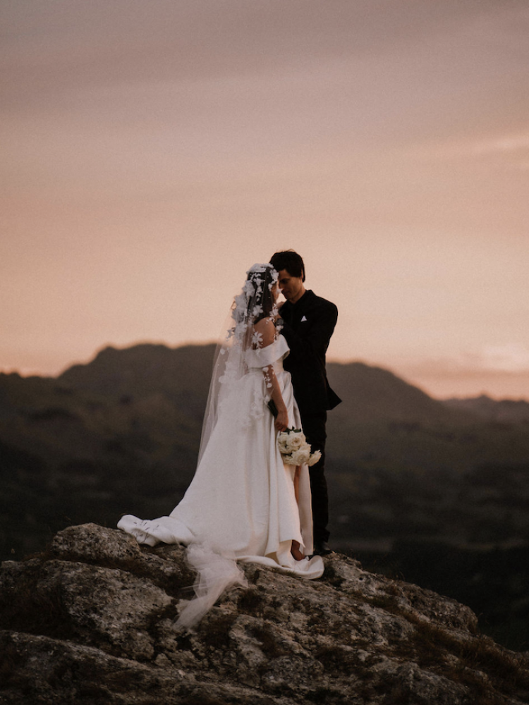 Wedding Veils And Headpieces For Eloping Brides