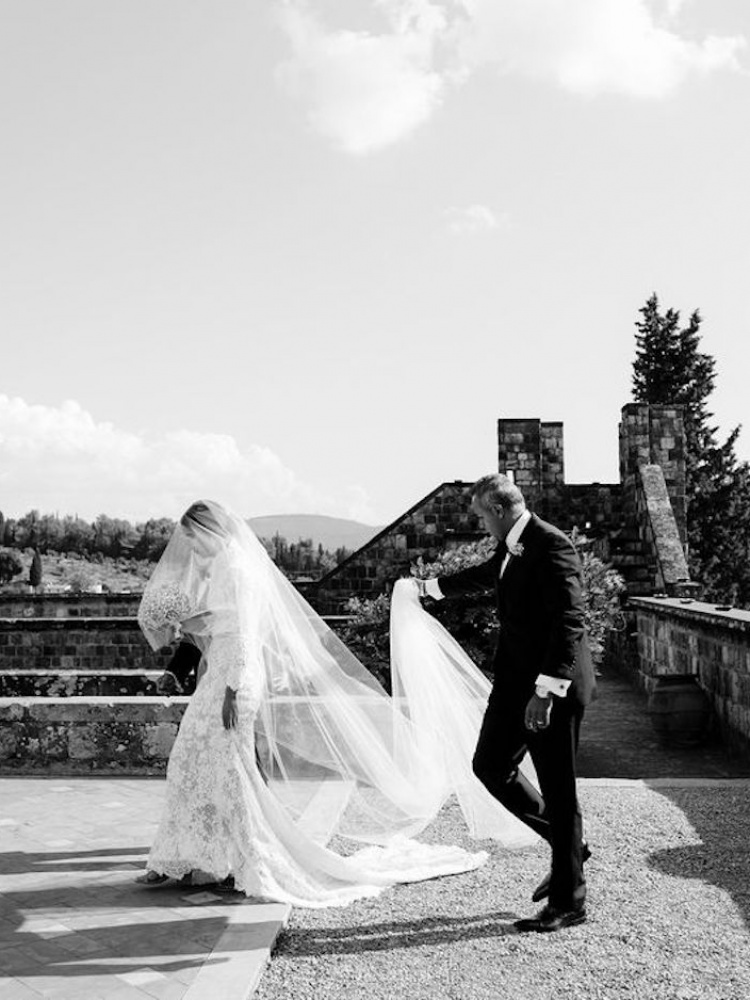 Wedding Veils And Headpieces For Eloping Brides 2